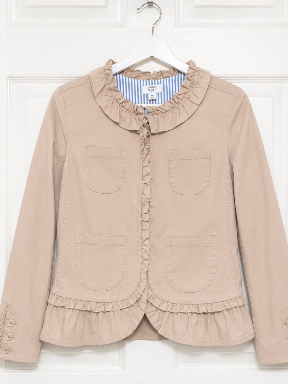 Crown & Ivy Petite Women’s 8P Ruffle Trim 4 Pocket Beige Jacket Blazer